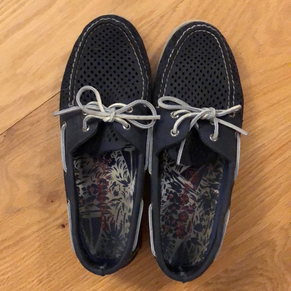 sperry perforated boat shoe mens